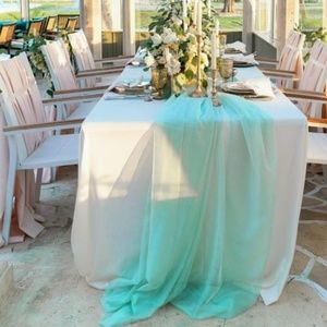 18" W x 180" L Chiffon Table Runner, Mint